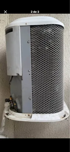 ? AR-CONDICIONADO 12.000 BTUs À VENDA - ÓTIMO ESTADO!