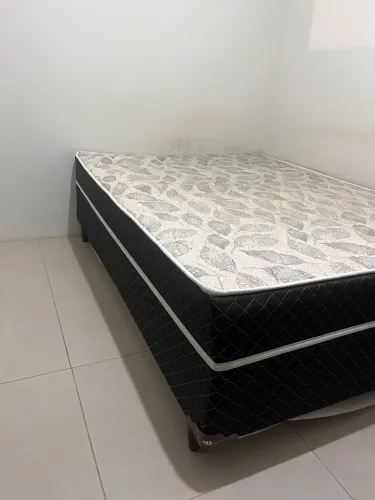 CAMA BOX - Ótimo estado 