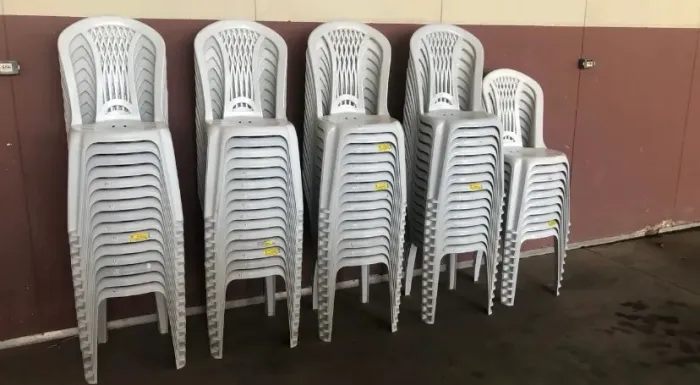 Aluguel de mesas e cadeiras 