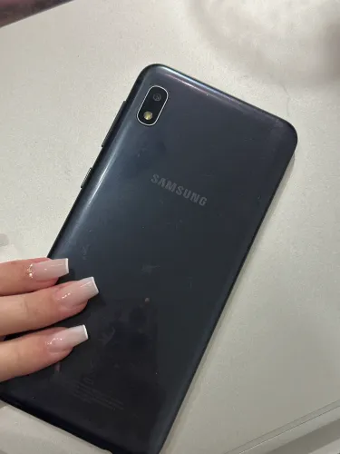 Samsung A10 usado mas em ótimas condições 