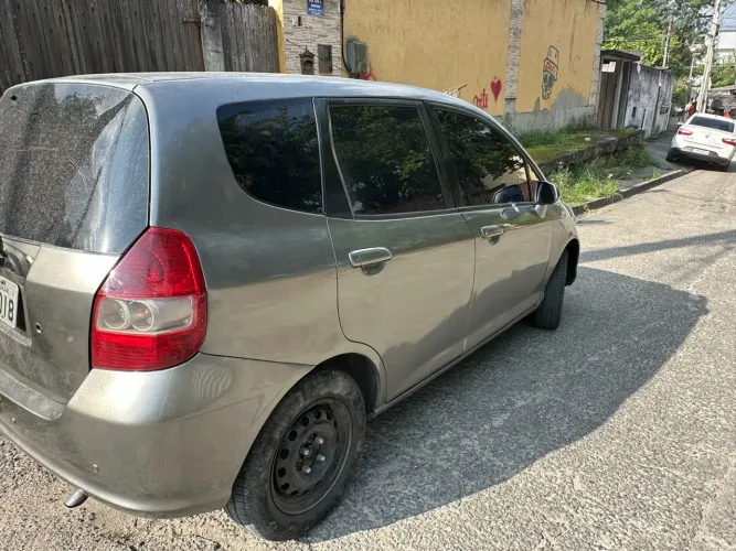 Honda Fit LX 1.4/ 1.4 Flex 8v/16v 5P Mec. 2004