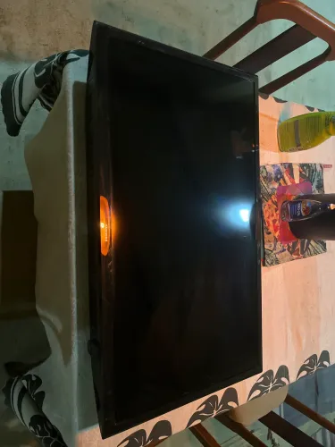 TV Samsung 32? com defeito