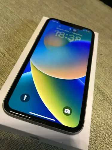 IPHONE 11 64 GB