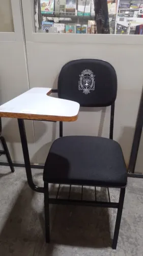 Cadeira escolar