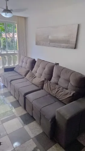 Sofá retrátil estendido e reclinável