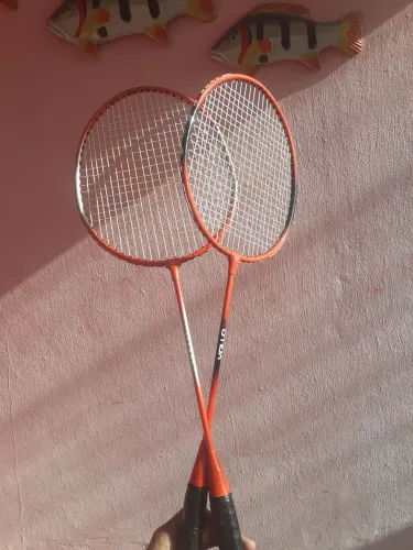 Raquete de badminton