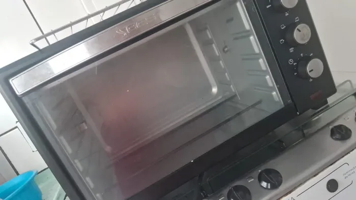 Vendo forno 45L ,400$