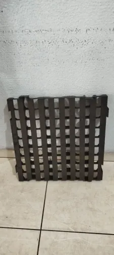 Estrado Pallet 50x50x5 Preto Capacidade 250kg