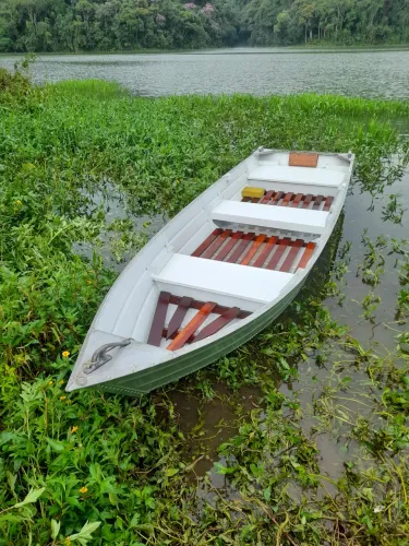 Barco de alumínio  de quatro metros da alumar