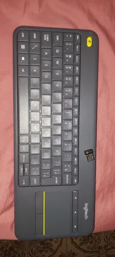 Teclado logitech novos em uso