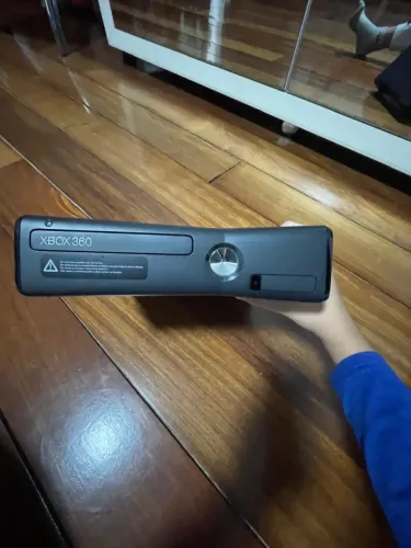 X box 360 slim + Kinect + 9 jogos