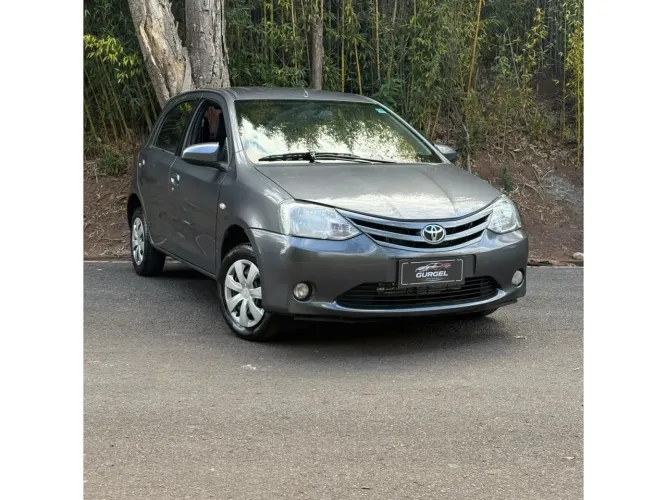 Toyota Etios XS 1.5 Flex 16V 5P Mec. 2016