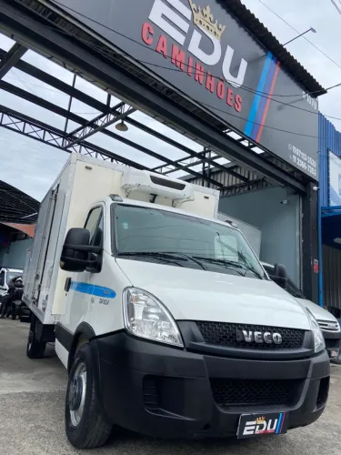 Iveco Daily Chassi 35s14 3.0 16V Diesel Mec. (e5) 2015