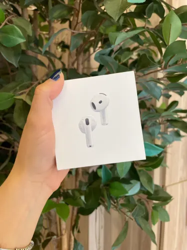 AirPods 4 com cancelamento de ruído - Novo/Lacrado