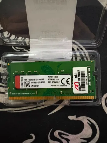 Memória RAM 8GB DDR4 