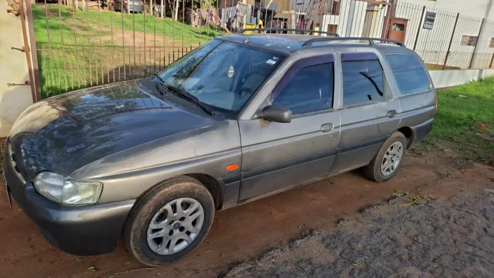 Ford Escort SW GL 1.6 MPI 2001