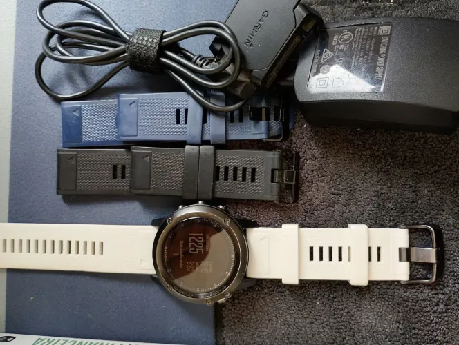 Garmin Fênix Sapphire 3 HR 