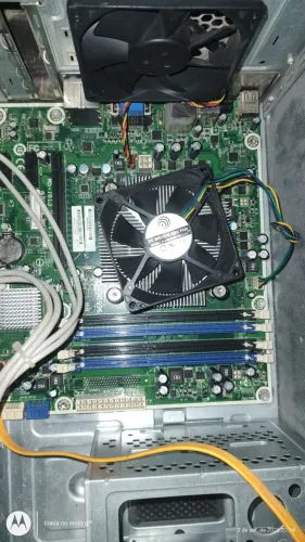 Kit PC Gabinete + Placa Mãe LGA 775 + Processador (Sem RAM/Fonte/HD)
