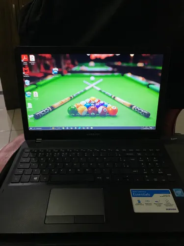 Notebook Samsung Essentials