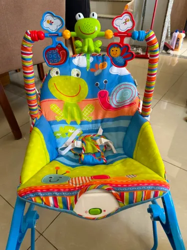 cadeirinha musical para bebe