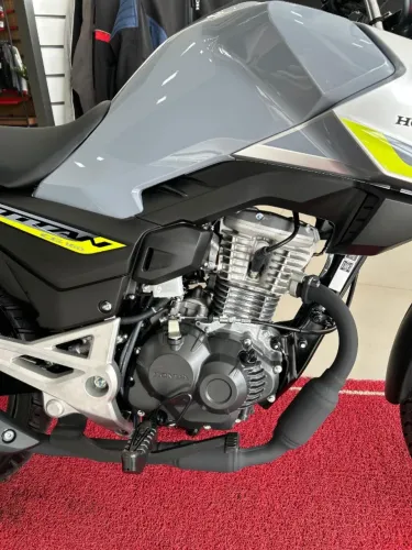 Moto TITAN 160