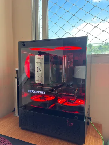 PC GAMER HIGH-END