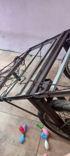 Vendo carrocinha pneu de moto 