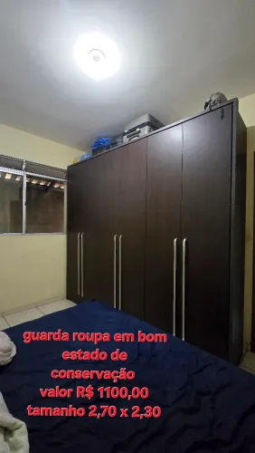 Guarda roupa porta de abrir