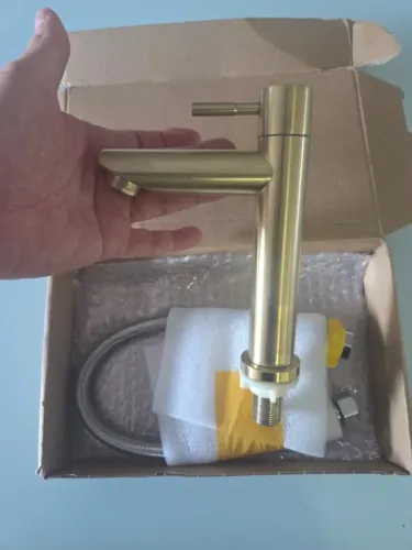 Torneira de Mesa Monocomando Dourada Escovada
