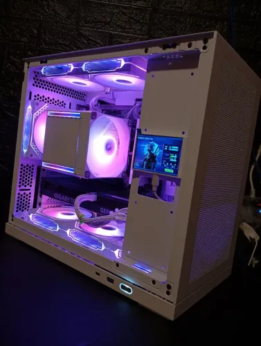 Pc gamer white R7 5700x + Rtx 4060 ti + 32gb ram
