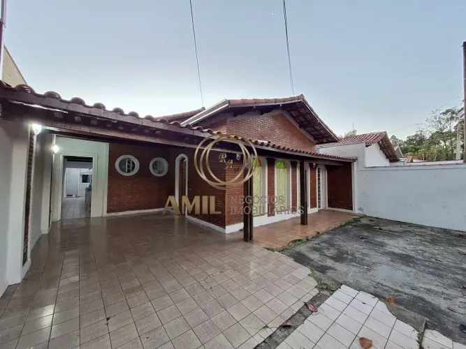 Aluga-se Casa, 145 m², 4 Quartos, 1 Suíte, 3 Vagas, Bosque dos Eucaliptos - São José dos C