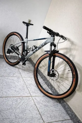 Bicicleta Sense Impact Race Novinha ( Aceito troca por Drone ou Ps5 com nota fiscal )