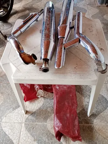 Vende-se escapamento