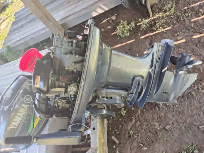 Motor de popa YAMAHA 40HP 2T Brasileirinho!!!