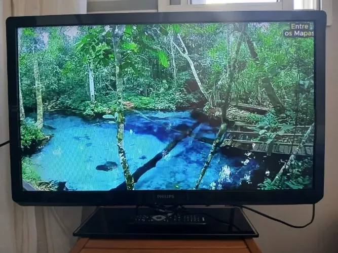TV PHILIPS 32 POLEGADAS TELA DE LED HD