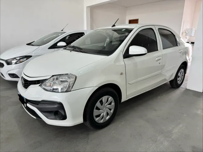 Toyota Etios X Sedan 1.5 Flex 16V 4P Mec. 2018