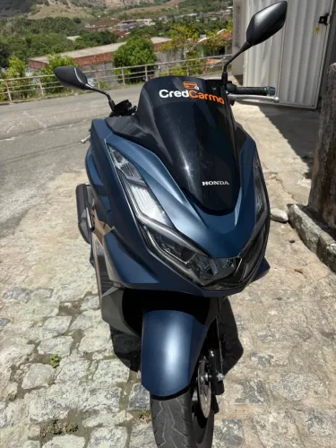 PCX Dlx 2024