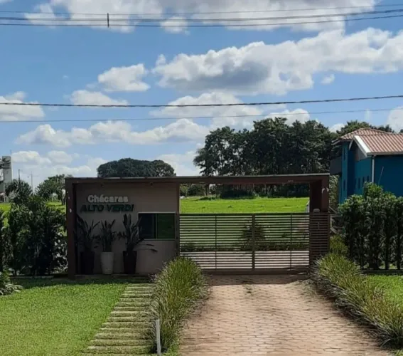 CHÁCARA 2.100 m² ? OPORTUNIDADE ÚNICA! R$ 100.000