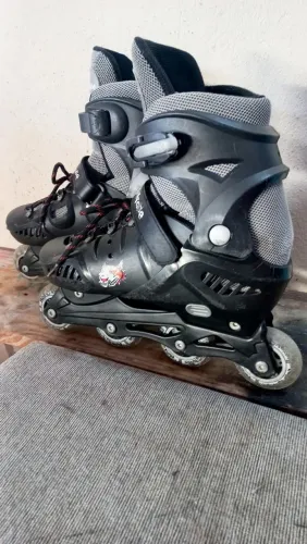 Patins, Roller Red Nose 41/43, veste 39 também