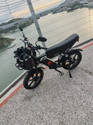 V8 pro