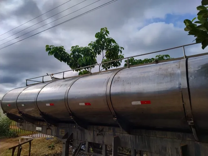 CARRETA TANQUE RANDOM 966