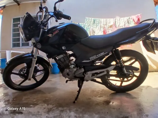 Troco por Bros 160