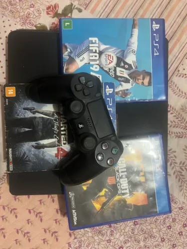 PlayStation 4 - 1 CONTROLE - 4 JOGOS ORIGINAIS