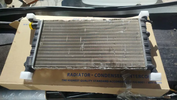 Radiador Corsa 1.0 sem ar