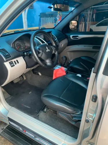 Mitsubishi Pajero Dakar 3.2 4X4 T.i. Dies. 5P Aut. 2013