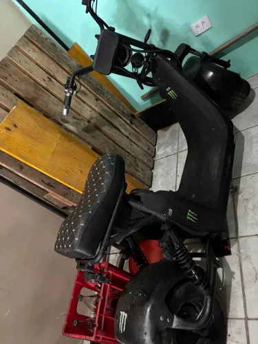 Vendo moto elétrica semi novo 
