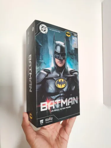 FondJoy The Flash Movie - Batman Michael Keaton (Original / Versão Regular)