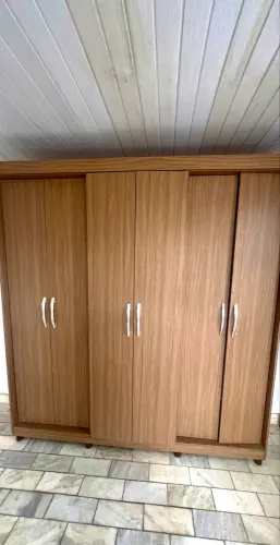 Guarda Roupas 6 portas