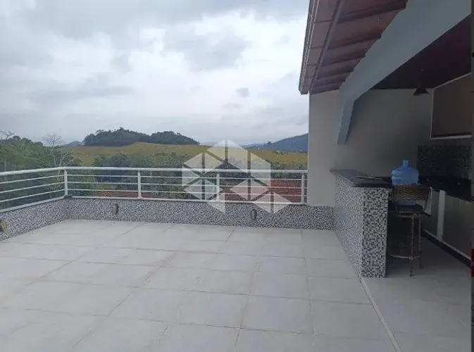 EXCELENTE OPORTUNIDADE! CASA COM DEPÓSITO À VENDA PRÓXIMO AO TISAN DE SANTO ANTÔNIO DE LIS