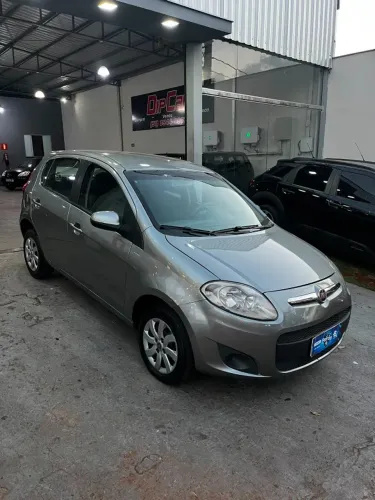 Fiat Palio Attractive 1.0 EVO Fire Flex 8V 5P 2013